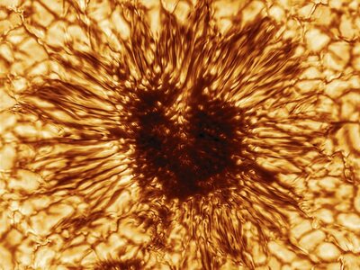 Μία εντυπωσιακή φωτογραφία ηλιακής κηλίδ...