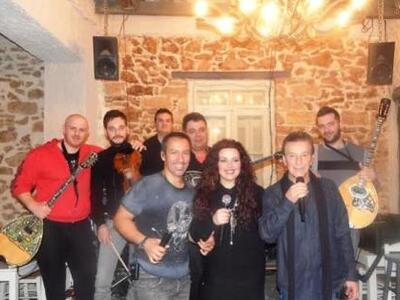 Όλο το βράδυ δούλευαν εξαντλητικά για να...