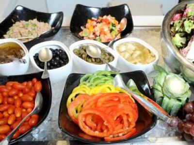 Νηστεία: 11 υπέρ και 4 κατά για την υγεία 