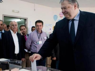 Ευάγγελος Βενιζέλος: "Εύχομαι ο λαό...