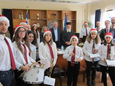 Πάτρα:Είπαν τα Χριστουγεννιάτικα κάλαντα...