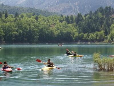 Αιγιάλεια: Ολοήμερο πάρτυ στη Λίμνη Τσιβ...
