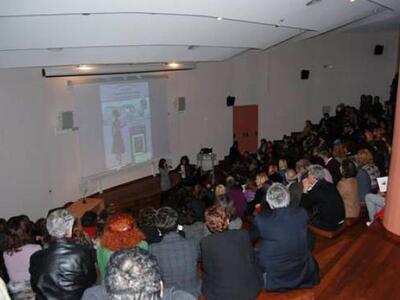 Duo ‘Belle Epoque’ που αποτελείται από τ...