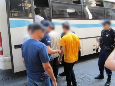 Συνελήφθησαν δέκα αλλοδαποί στην Δυτική ...