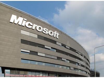 Microsoft: Δεν ακυρώνεται το επενδυτικό ...