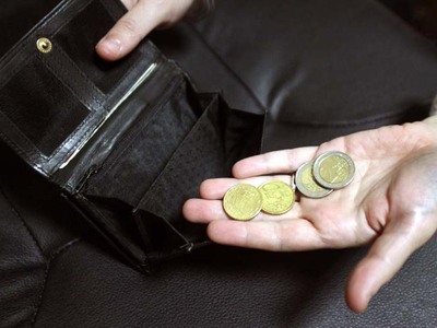 Η έλλειψη ρευστότητας "πνίγει"...