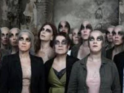 Εντυπωσίασαν οι Τρωάδες στην Επίδαυρο - ...