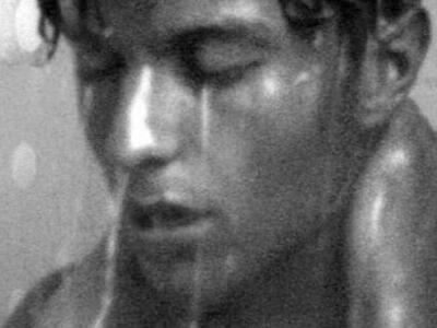 Θα κάνει σεξ για πρώτη φορά μπροστά σε κ...