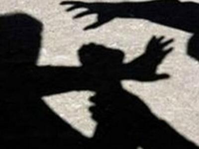 Ξυλοφόρτωσε τον ανιψιό του στη μέση του δρόμου