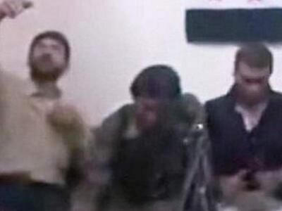 Σύροι αντάρτες πήγαν να βγάλουν selfie κ...