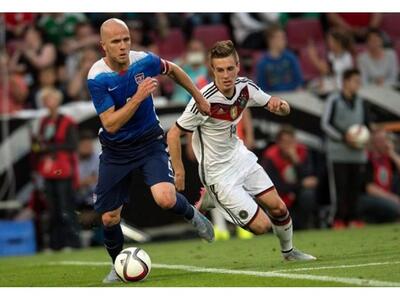 "Φιλική" νίκη των ΗΠΑ στην Κολ...