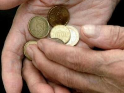 "Ψαλίδι" σε 12 επιδόματα - ΔΕΙ...