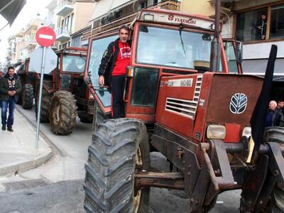 Αγρίνιο: Μαζικές συγκεντρώσεις παρά την ...