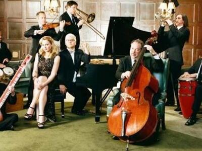 «Ενέσεις χαράς» από τους Pink Martini