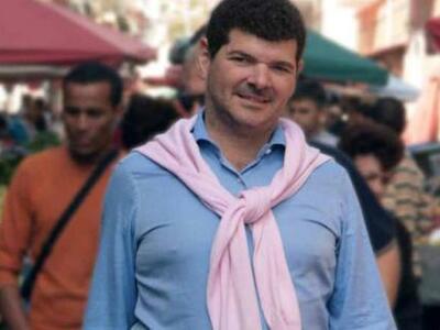 Λαμπρότητα από την μία, σκοτάδια από την άλλη