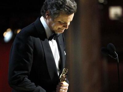 Ο Κόλιν Φερθ δέχεται το Όσκαρ Α' Ανδρικο...