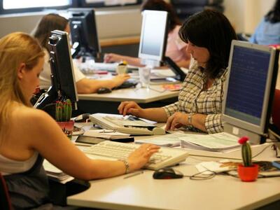 Μόνο οι λογιστές να υποβάλλουν φορολογικ...