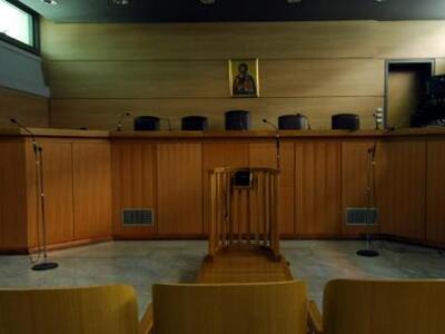 Τα λόγια του πατέρα συντάραξαν τον Εισαγ...