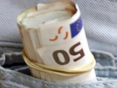 Συνελήφθησαν δύο άτομα  που έκλεβαν πολί...