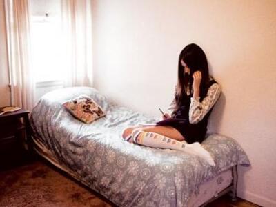 Σοκ: Βρήκε το δάσκαλο της κόρης της κάτω...