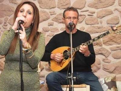 Το VINO VINA τσικνίζει, με Στάθη Αντίοχο...