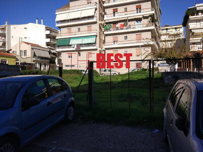 Η ανάγκη για πλατεία στη γειτονιά του Οσ...