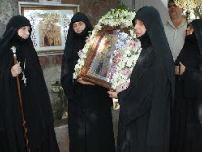 Πανηγυρίζει η ιερά μονή της Παναγίας Ελε...