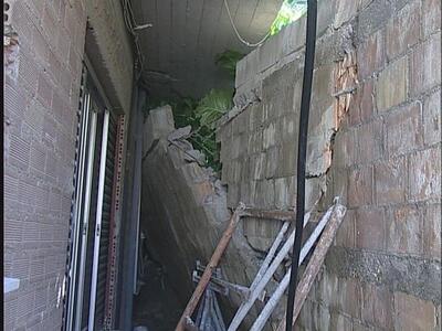 Πάτρα: Έτοιμο να καταρρεύσει σπίτι στο Ζ...