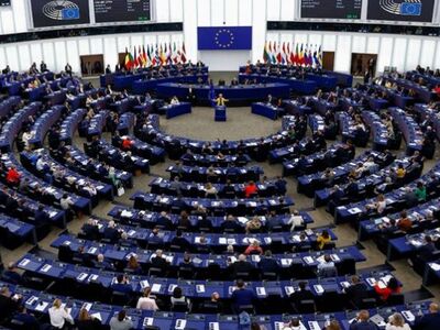 Qatargate: Άρση ασυλίας για τρεις ακόμα ...