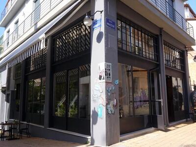 Εδώ τρώμε παρεΐστικα & οικονομικά