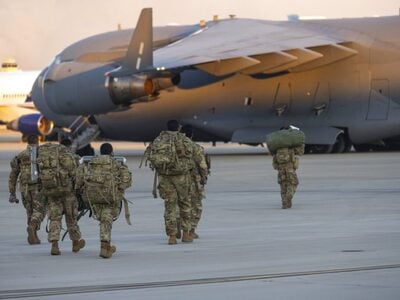 WSJ: 3.000 Aμερικανοί πεζοναύτες ετοιμάζ...