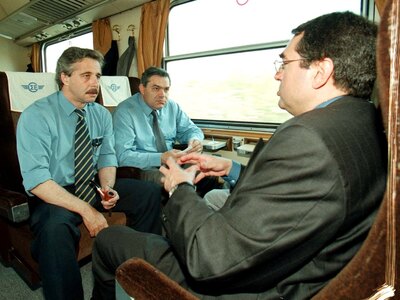 37 εκ. στη Siemens από τον Μαντέλη για η...