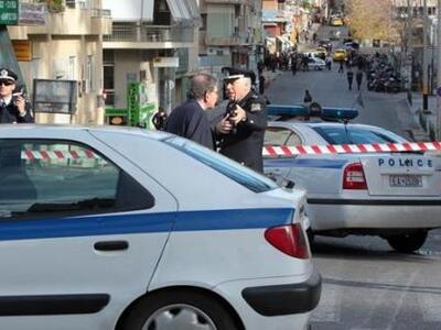 Θεσσαλονίκη: Εμβόλισαν τη τζαμαρία και έ...