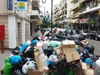 Ηλεία: Σε εξέλιξη η αποκομιδή σκουπιδιών...