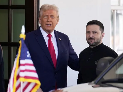 Bloomberg: Ζελένσκι σε δίλημμα- Να συγκρ...