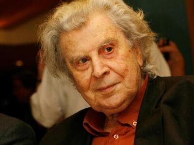 Παρουσία του Μίκη Θεοδωράκη η τελετή ένα...