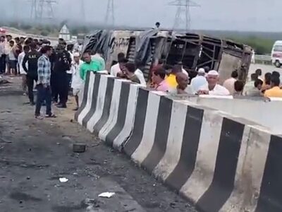 Ινδία: Τουλάχιστον 25 νεκροί και οκτώ τρ...