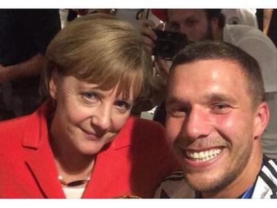 Η selfie της Μέρκελ με τον Ποντόλσκι στα...