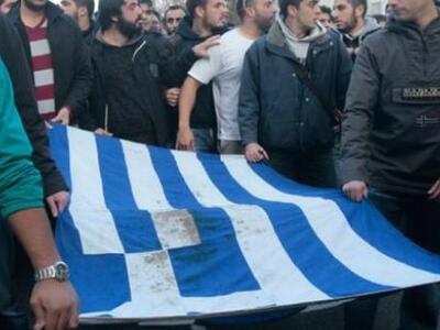 Υπό ασφυκτικό αστυνομικό κλοιό η πορεία ...