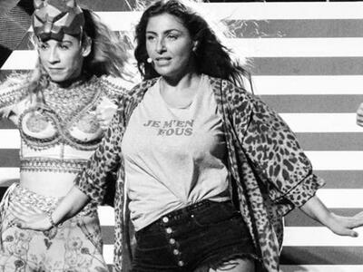 Ποιοι καλλιτέχνες θα εμφανιστούν απόψε σ...