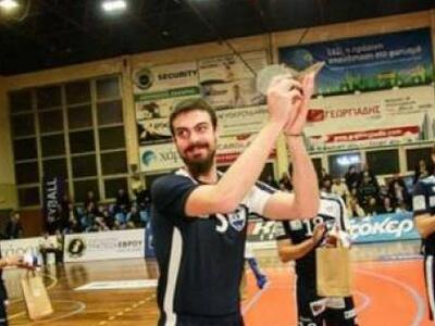 Νίκος Αγγελόπουλος: "Ο κόσμος ξέρει...