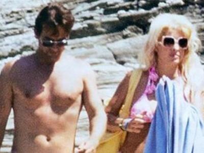 Στην Άνδρο με τον Ματέο η Μενεγάκη 