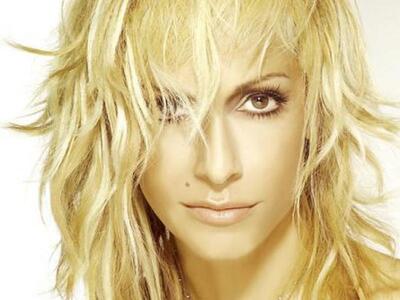 Ετοιμάζει βαλίτσες για Αμερική η Άννα Βίσση