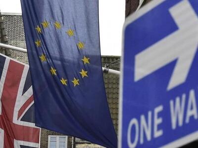 Observer: Προβάδισμα 4% για την παραμονή...