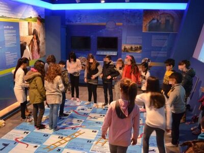 Πάτρα- Ξεκινούν οι εκπαιδευτικές επισκέψ...