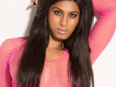 Αυτή είναι η τρανσέξουαλ που θέλει να γί...