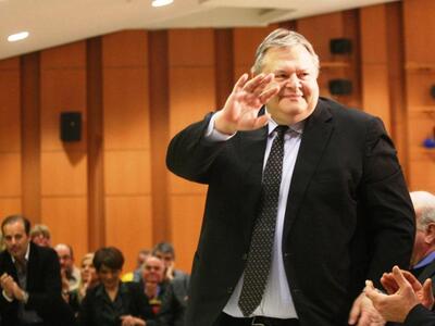 Βενιζέλος: Ο Παπανδρέου ήθελε να με προτ...