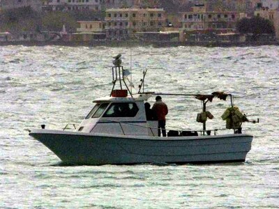 Σκάφος βυθίστηκε στο λιμάνι της Κέρκυρας