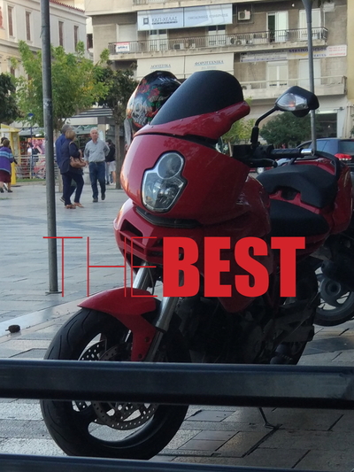 Δίπλα ακριβώς από καφετέρια. Δεν χρειάστ...