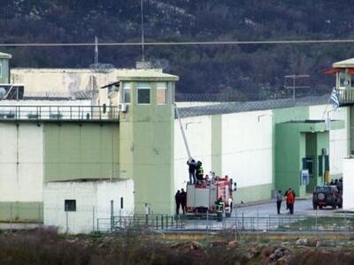 Η απόρριψη αποφυλάκισης του δράστη πίσω ...